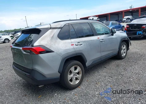 2021 Toyota Rav4 Xle/Xle Premium z USA, uszkodzony, nr VIN 2T3W1RFV0MW133860